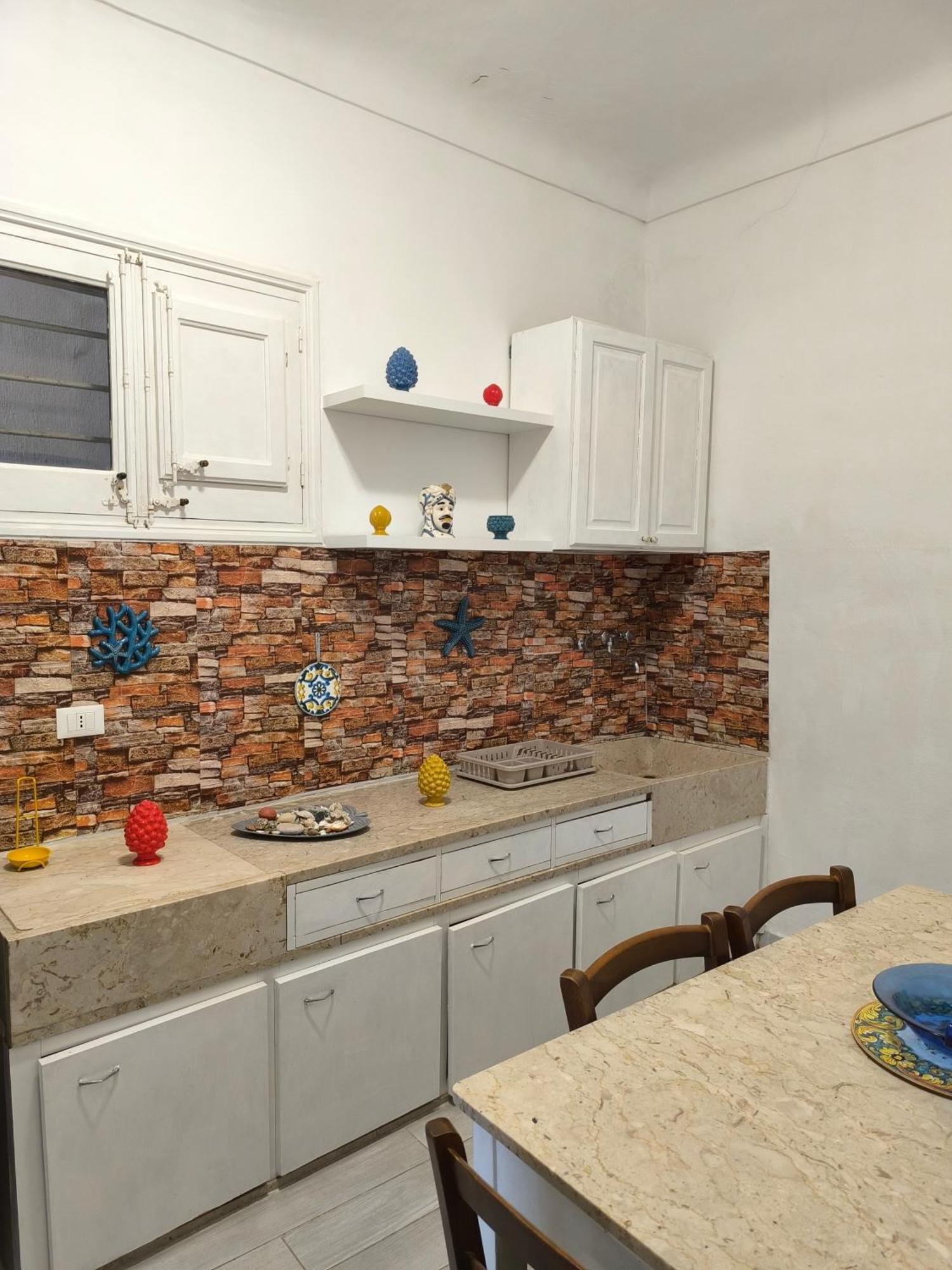 Casa Di Nick Apartment Trapani Luaran gambar